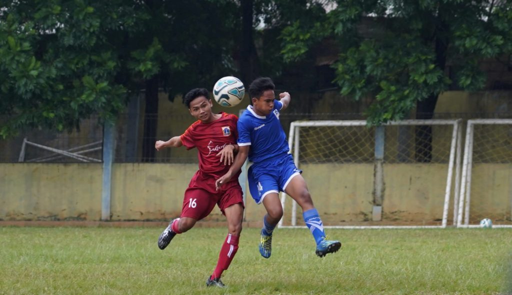 Laga ujicoba Tim LKG-SKF Indonesia vs Tim Sister City DKI Jakarta (skor akhir 2-0)